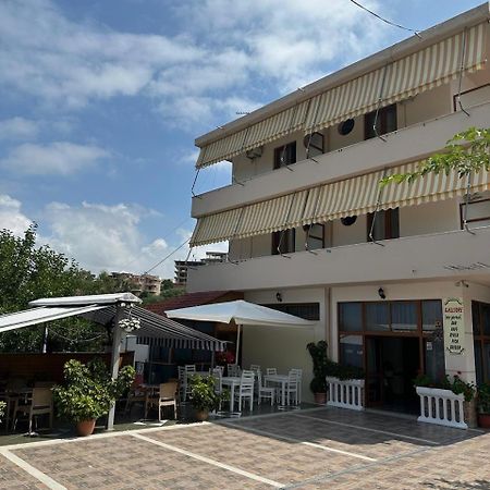Eid Mar Hostel วญอเรอ ภายนอก รูปภาพ